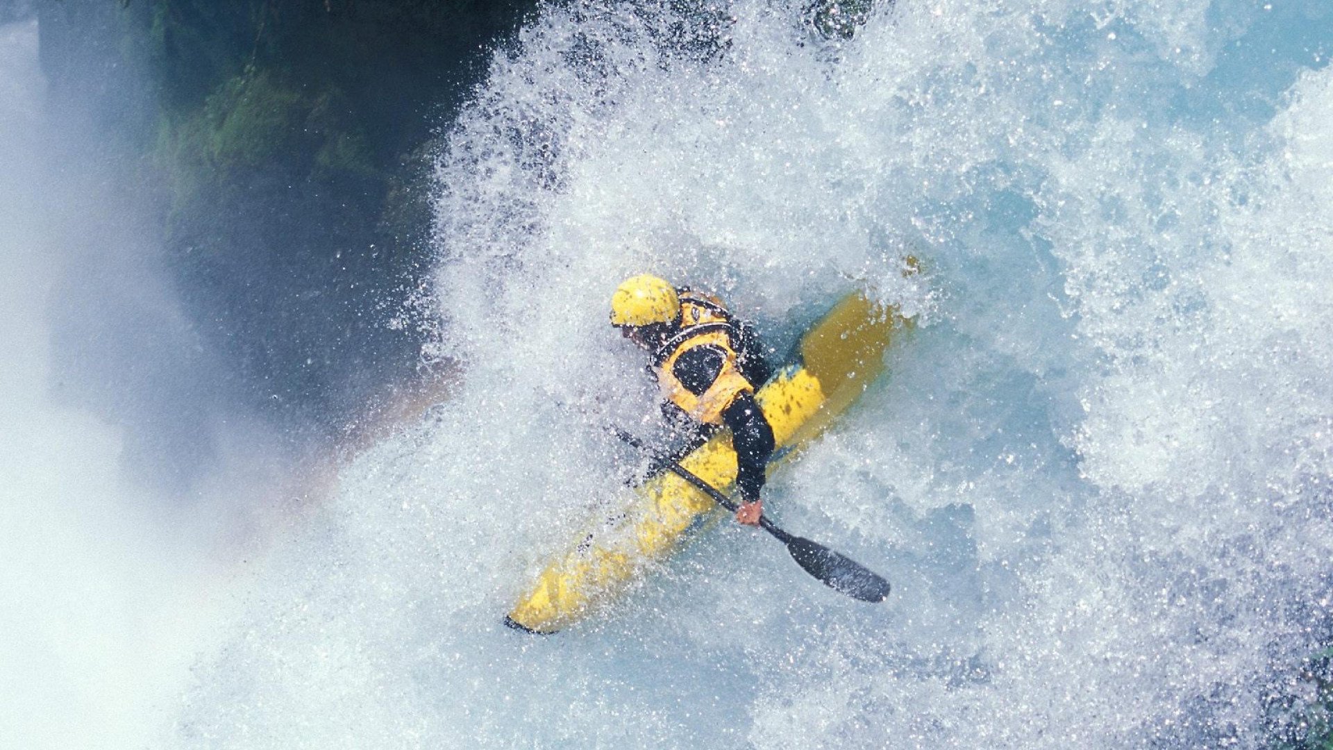 梅西第八次捧起金球奖 刷新历史纪录再创辉煌